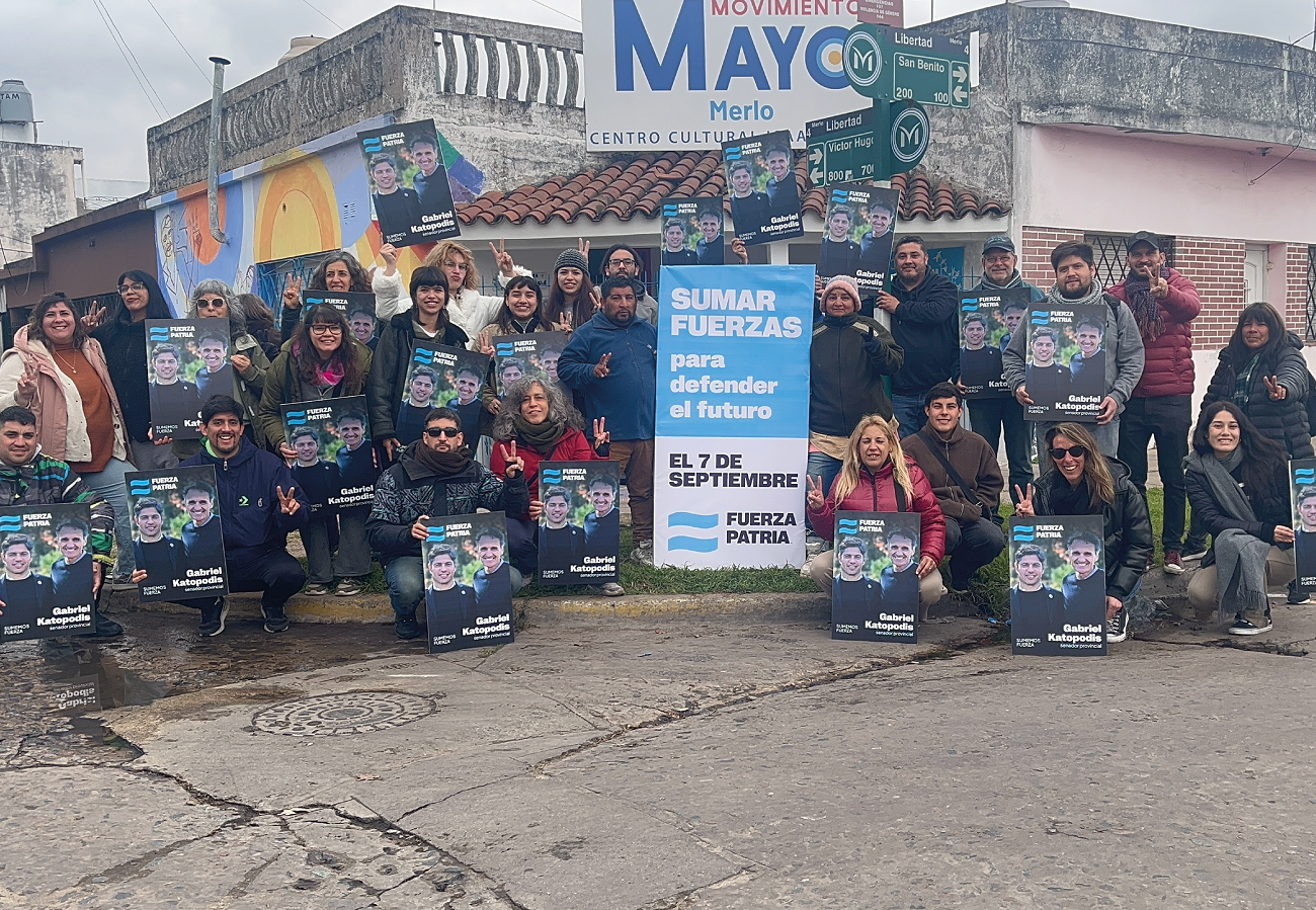 Imagen secundaria de Mesas y volanteadas en toda la provincia para defender el futuro de nuestro pueblo
